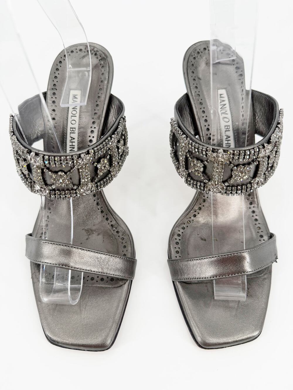 Manolo Blahnik Larapa Metallic Leather Jeweled Strappy Sandals Heels Gray 37.5